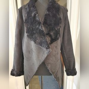 Nicki Minaj all black jacket